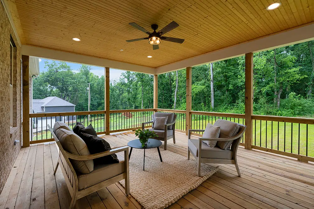 THE Hollis | 1576 Frye Rd. | Columbia, TN 38401<br />
4 Bedrooms | 4.5 Baths | 3,834 Sq Ft | Move-in Ready<br />
Locke and Headley Homes | Custom Home Builder in Columbia TN | https://lockeheadleyhomes.com