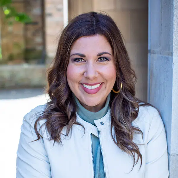 Lisa Mays, Selling Agent, Keller Williams, Locke and Headley Homes | Estates of Carters Station