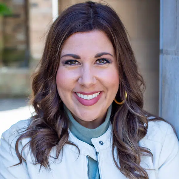 Lisa Mays, Selling Agent, Keller Williams, Locke and Headley Homes | Estates of Carters Station