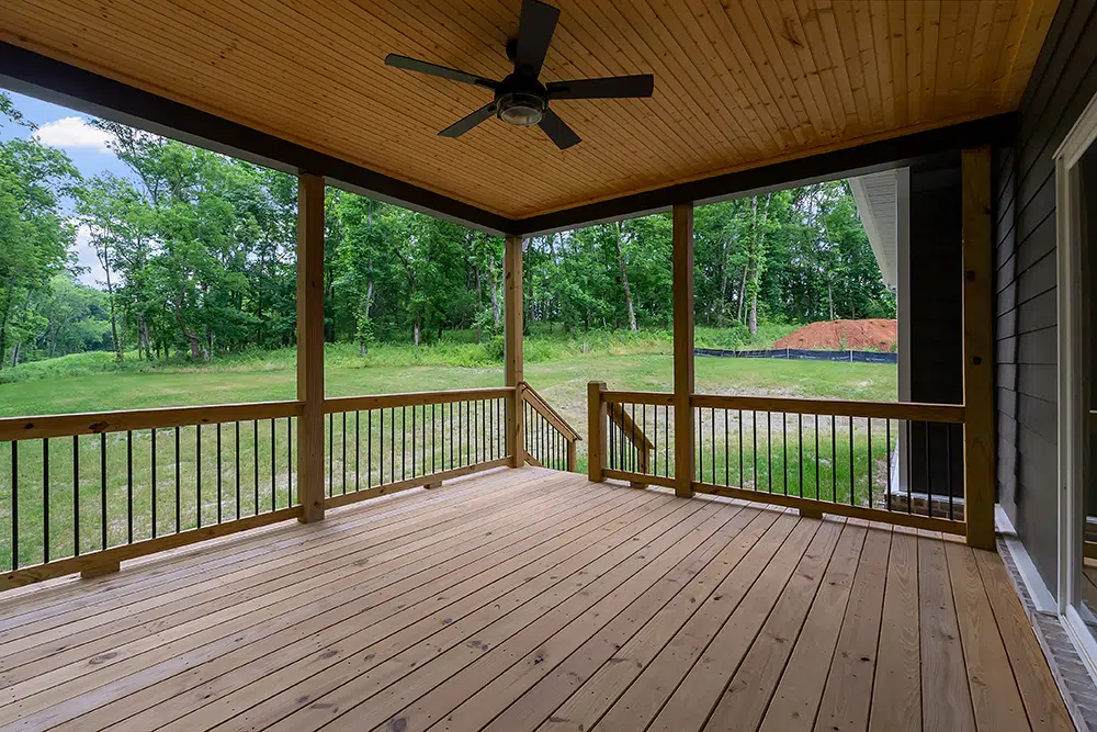 THE Madison | 1584 Frye Rd. | Columbia, TN 38401<br />
3 Bedrooms | 4.5 Baths | 2,095 Sq Ft | Move-in Ready<br />
Locke and Headley Homes | Custom Home Builder in Columbia TN | https://lockeheadleyhomes.com